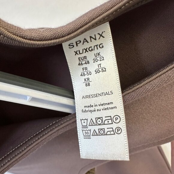 Spanx AirEssentials Jumpsuit Wide Leg Sleeveless NWT Size XL Smoke Taupe Casual - Picture 3 of 13